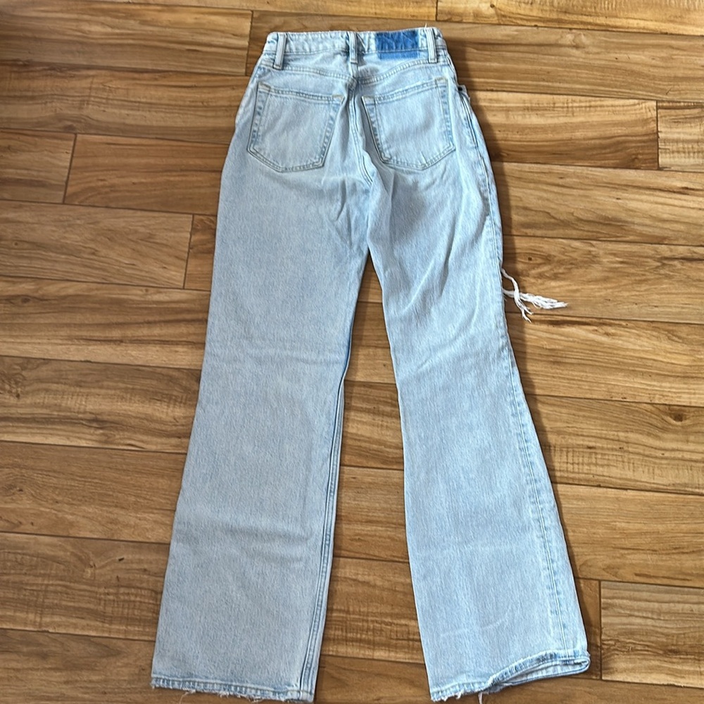 Abercrombie & Fitch Lt Blue Straight Leg Jeans like New - Picture 4 of 5